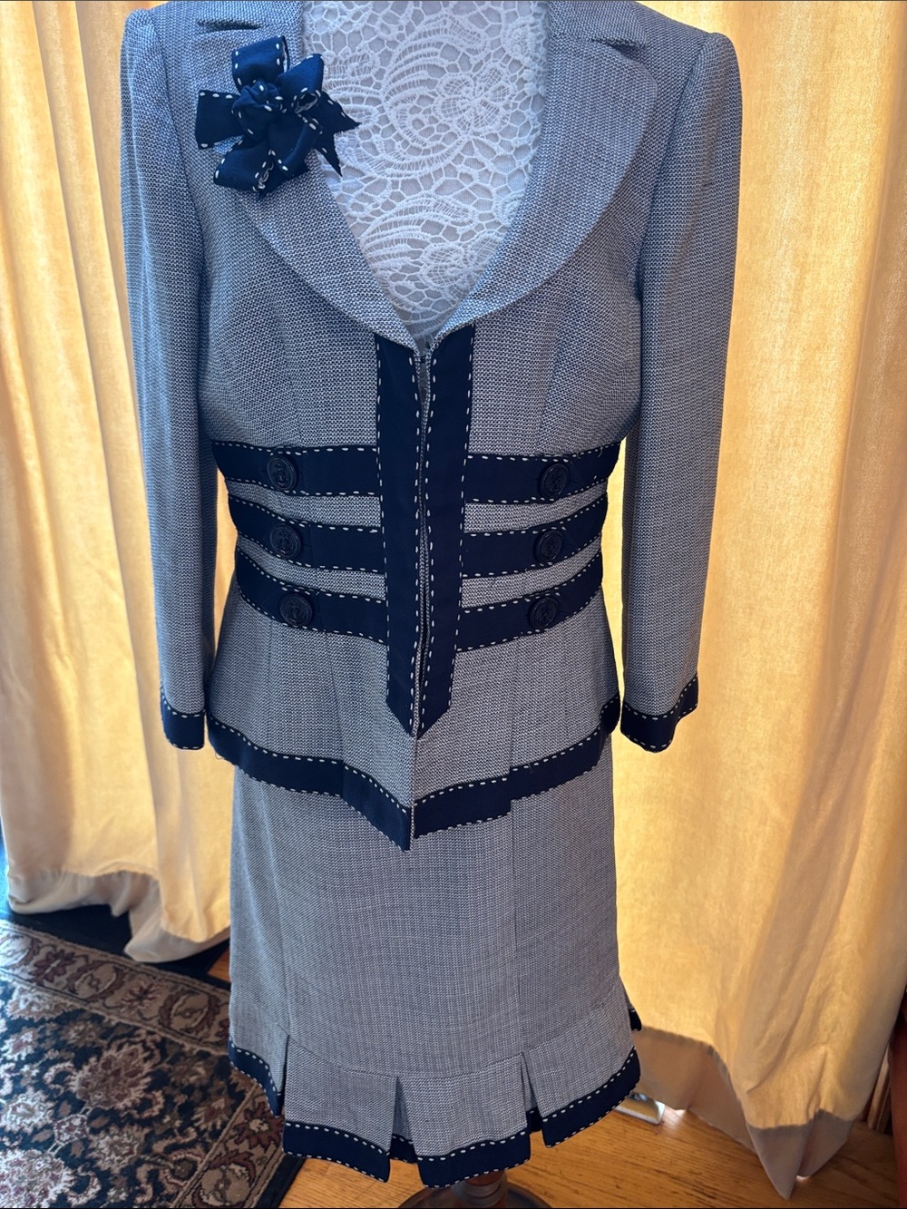 Classic Nanette Lepore Two-Piece Navy Tweed Womens Suit Jacket & Skirt